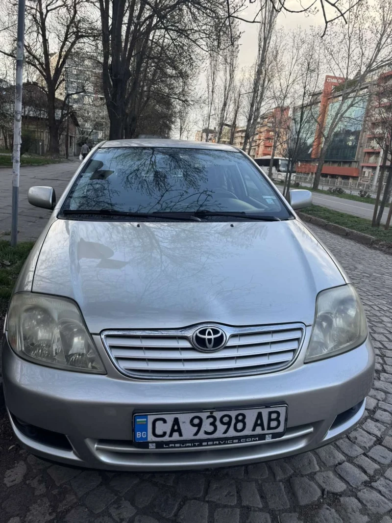 Toyota Corolla Седан, снимка 12 - Автомобили и джипове - 49507759