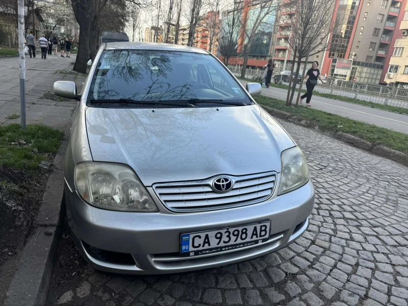 Toyota Corolla Седан, снимка 10 - Автомобили и джипове - 49507759