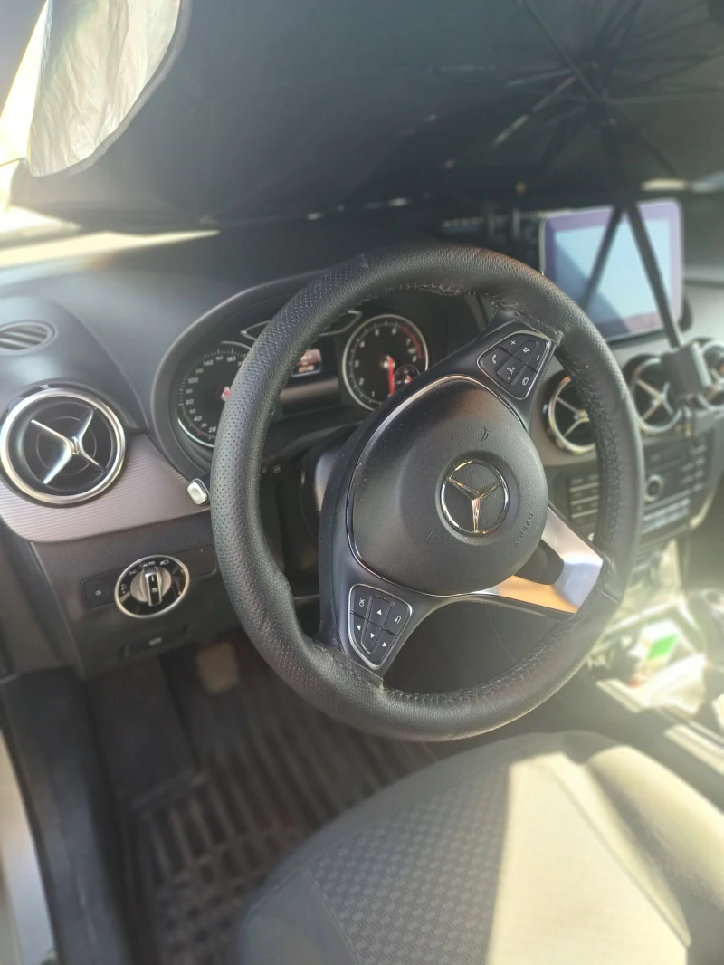 Mercedes-Benz 180, снимка 9 - Автомобили и джипове - 51810076