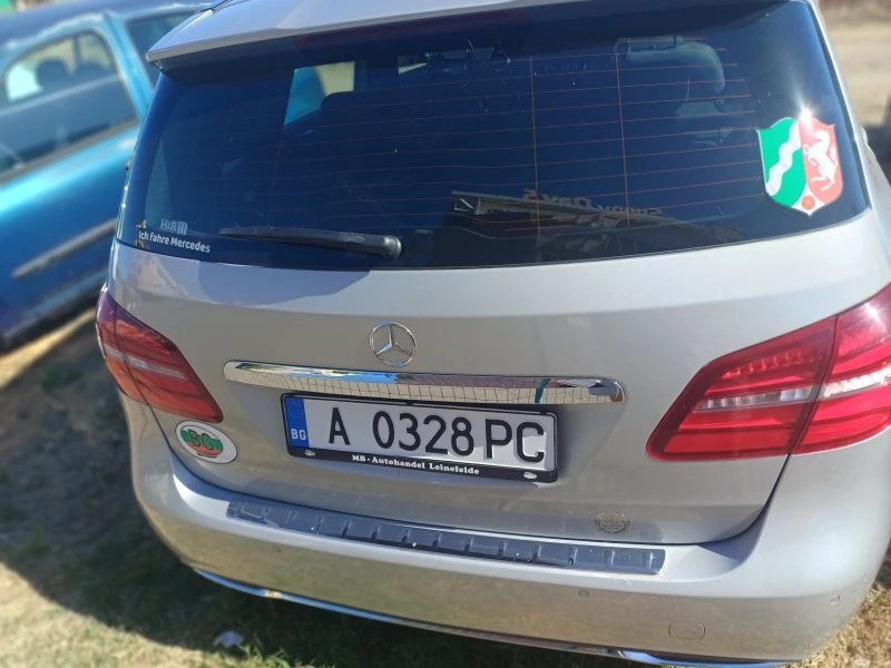 Mercedes-Benz 180, снимка 6 - Автомобили и джипове - 51810076