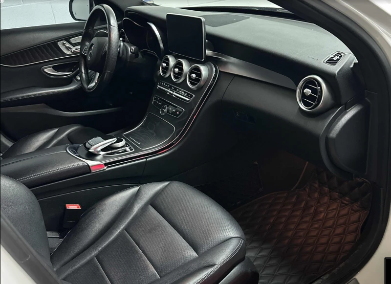 Mercedes-Benz C 300 AWD, 2.0L 4cyl, снимка 11 - Автомобили и джипове - 52749399
