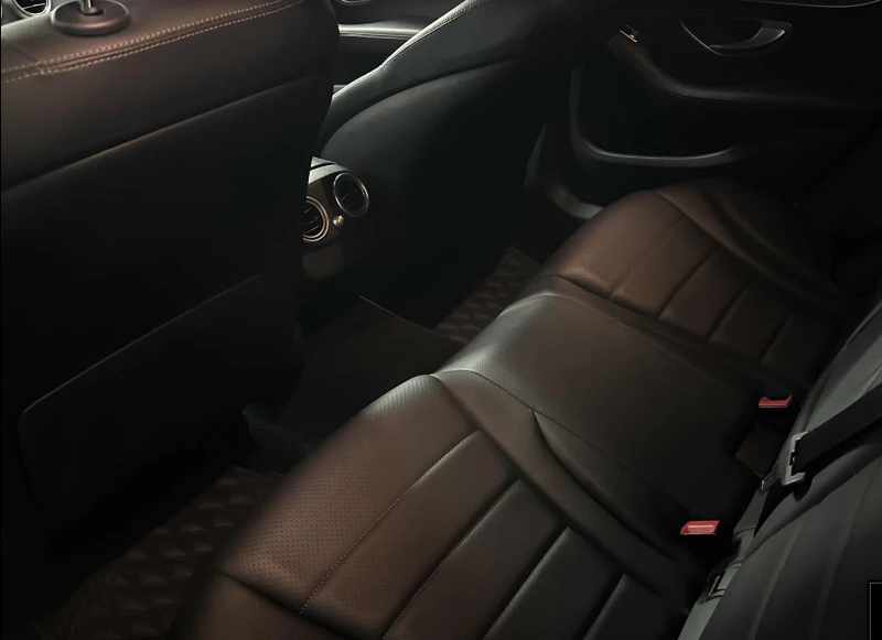 Mercedes-Benz C 300 AWD, 2.0L 4cyl, снимка 8 - Автомобили и джипове - 52749399