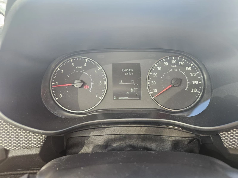 Dacia Sandero 1.0 TCe 90 EDC, снимка 8 - Автомобили и джипове - 52502267