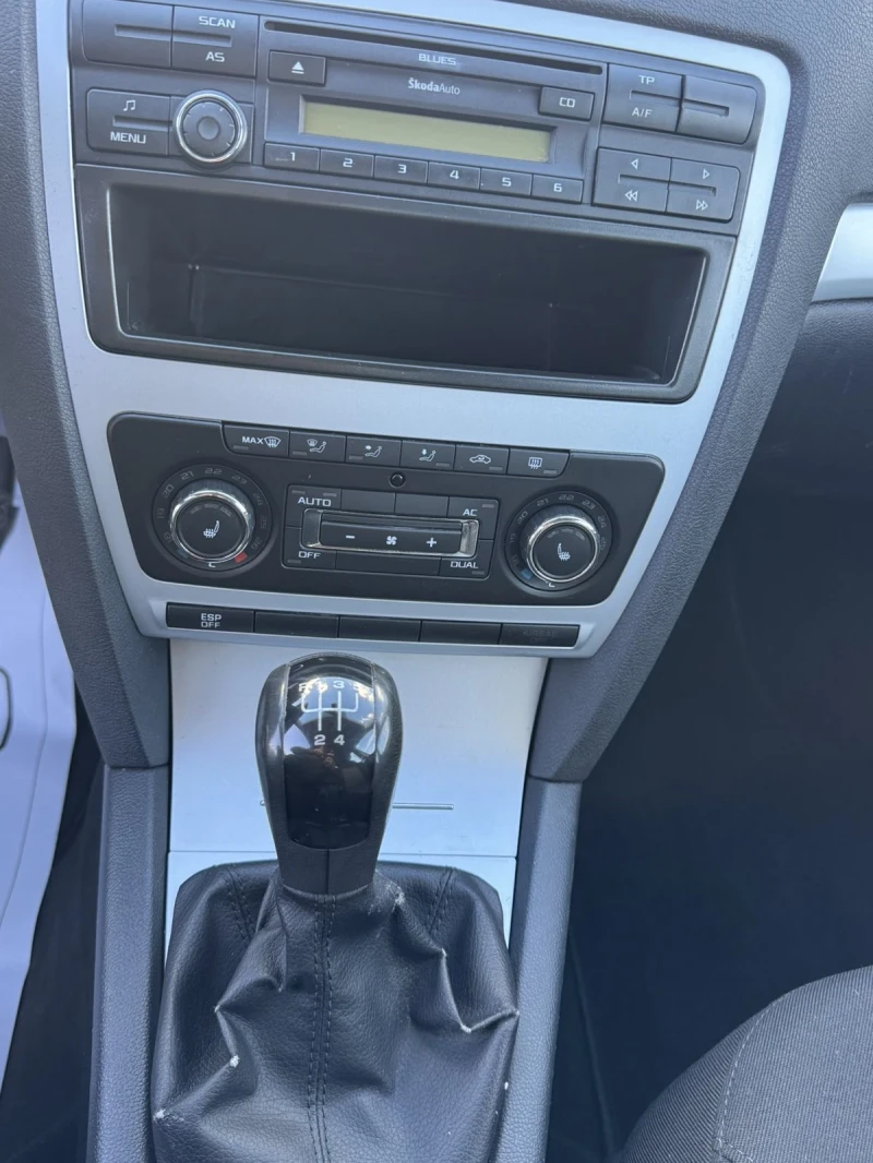 Skoda Octavia 1.9TDi 105кс.Подгрев , снимка 14 - Автомобили и джипове - 52505918