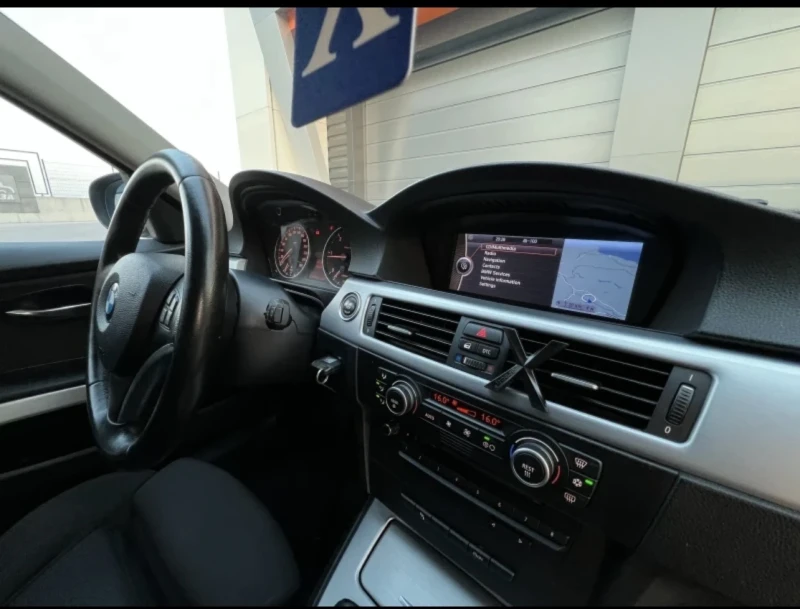 BMW 320, снимка 6 - Автомобили и джипове - 52667054