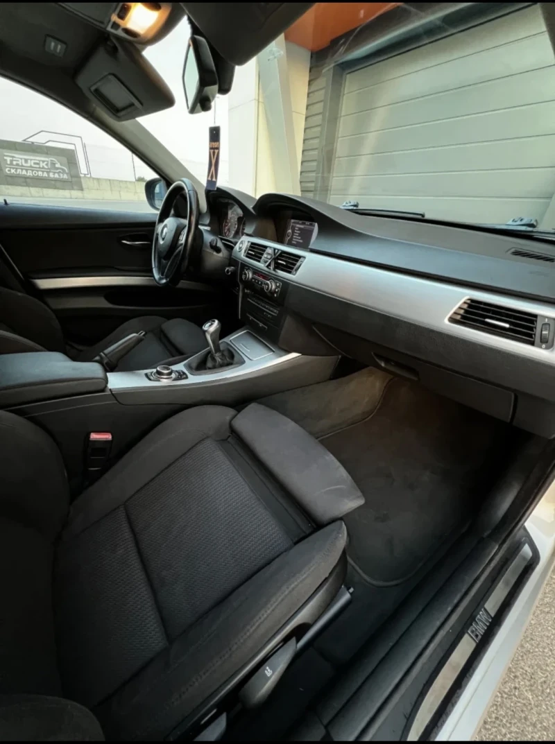 BMW 320, снимка 8 - Автомобили и джипове - 52667054