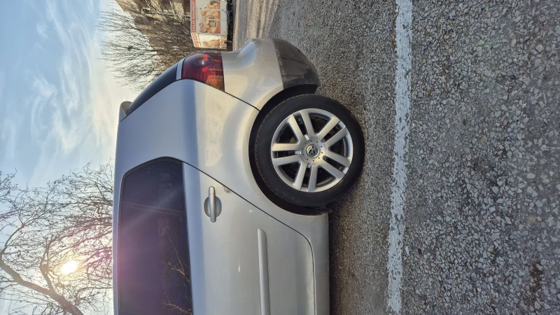 VW Golf 1.9   105кс, снимка 4 - Автомобили и джипове - 52818011