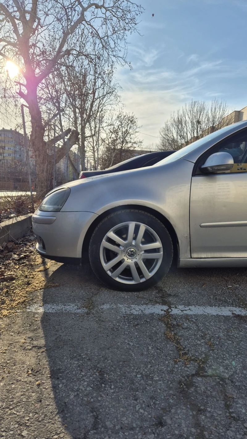 VW Golf 1.9   105кс, снимка 5 - Автомобили и джипове - 52818011