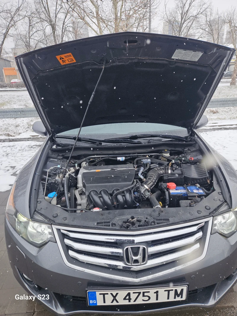 Honda Accord 2.4 Executive, снимка 11 - Автомобили и джипове - 53037361