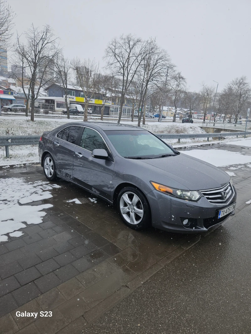Honda Accord 2.4 Executive, снимка 2 - Автомобили и джипове - 53037361