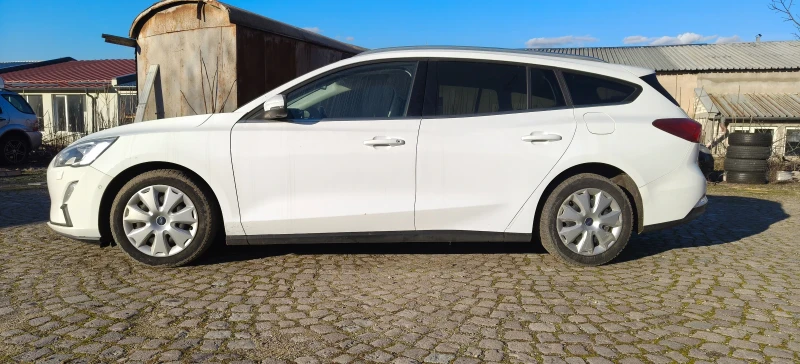 Ford Focus 1.5tdci, снимка 6 - Автомобили и джипове - 53194814