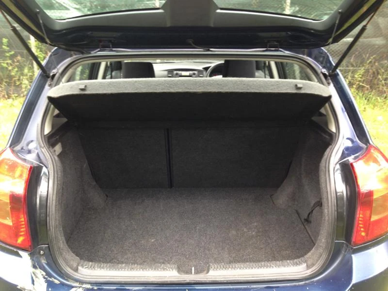 Toyota Corolla 2.0D4D 90 1CD   | Mobile.bg   11