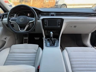 VW Passat R-Line, снимка 16 - Автомобили и джипове - 52885033