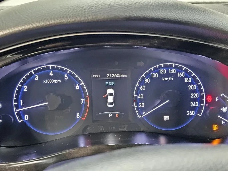 Hyundai Genesis 3.3, снимка 7 - Автомобили и джипове - 54615933