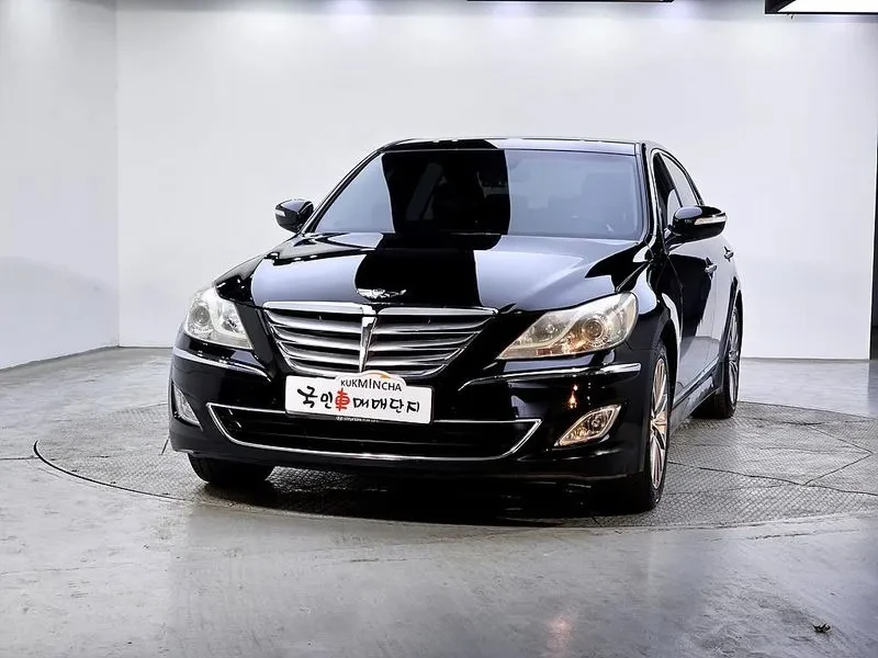 Hyundai Genesis 3.3, снимка 2 - Автомобили и джипове - 54615933