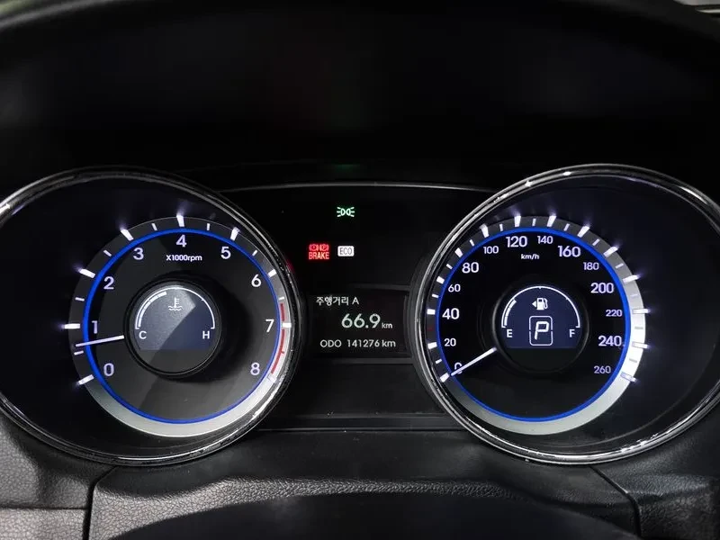 Hyundai Sonata LPG LUXURY, снимка 8 - Автомобили и джипове - 55726659