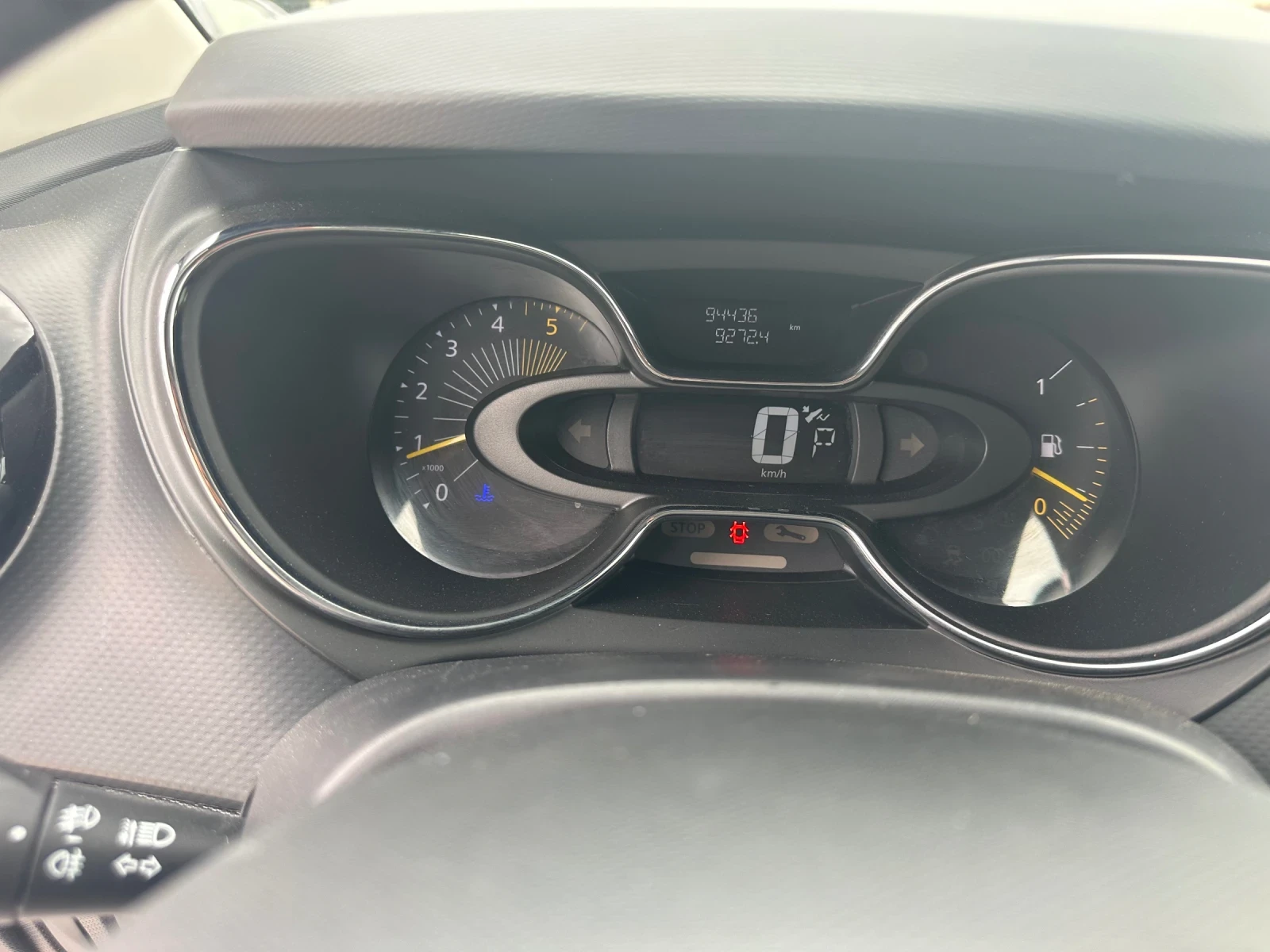 Renault Captur 1.5DCI AUTOMATIC - изображение 10