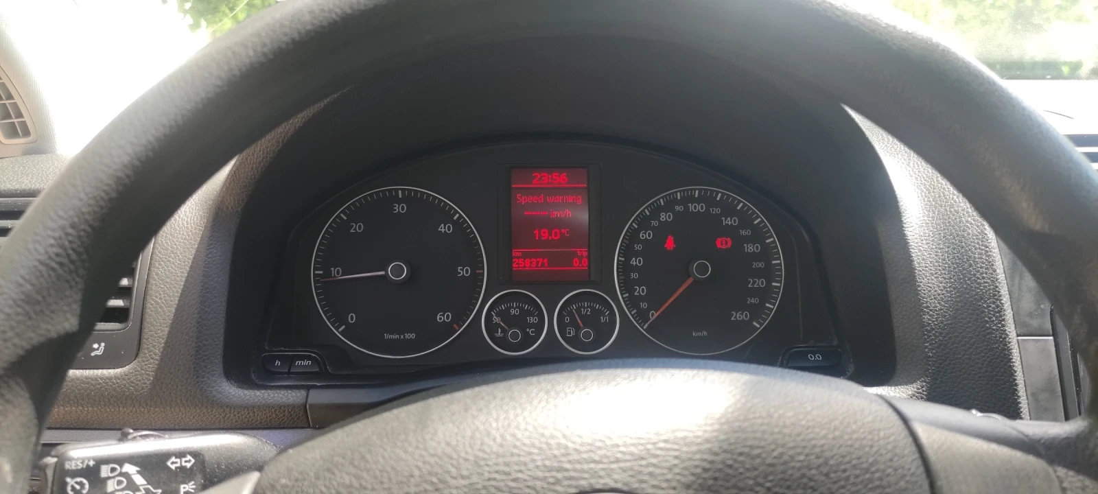VW Jetta 1.9 tdi blue motion - изображение 6