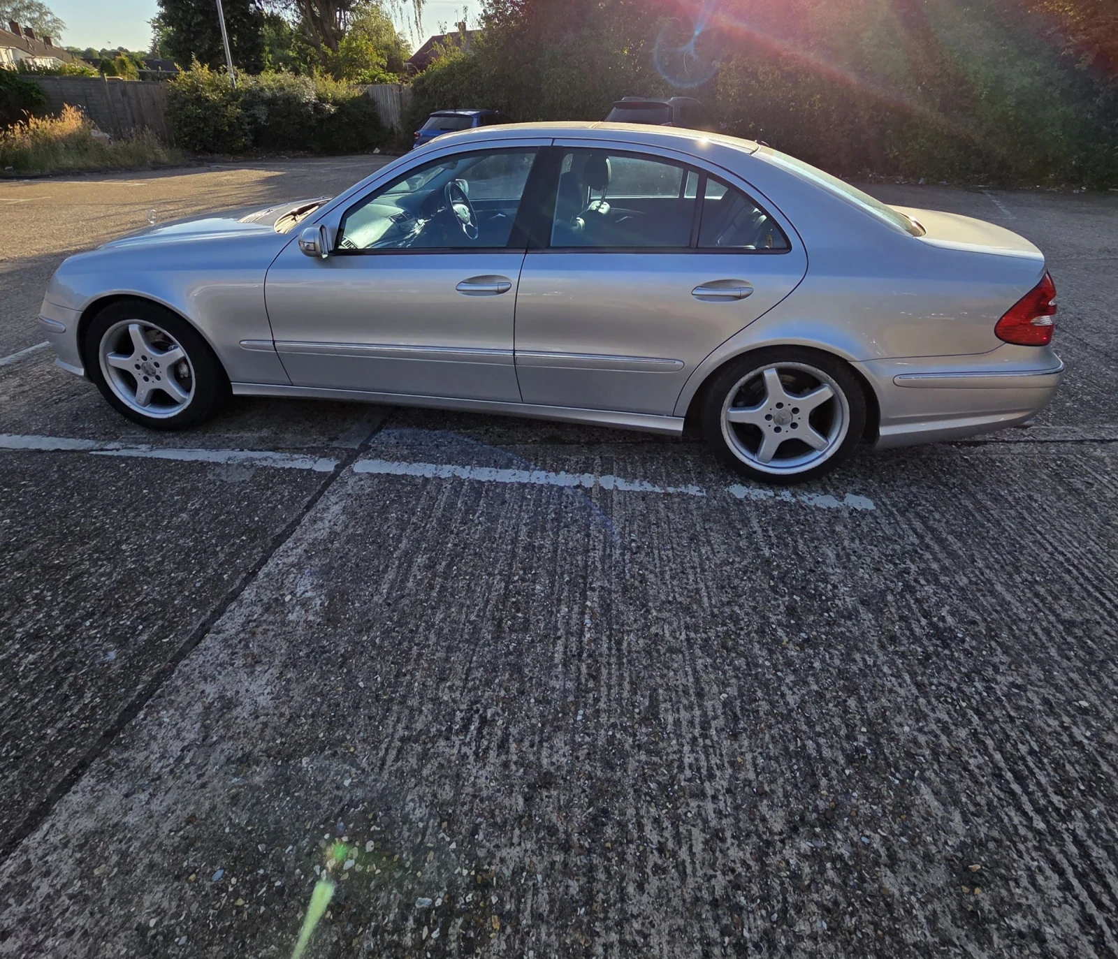 Mercedes-Benz E 320  - изображение 4