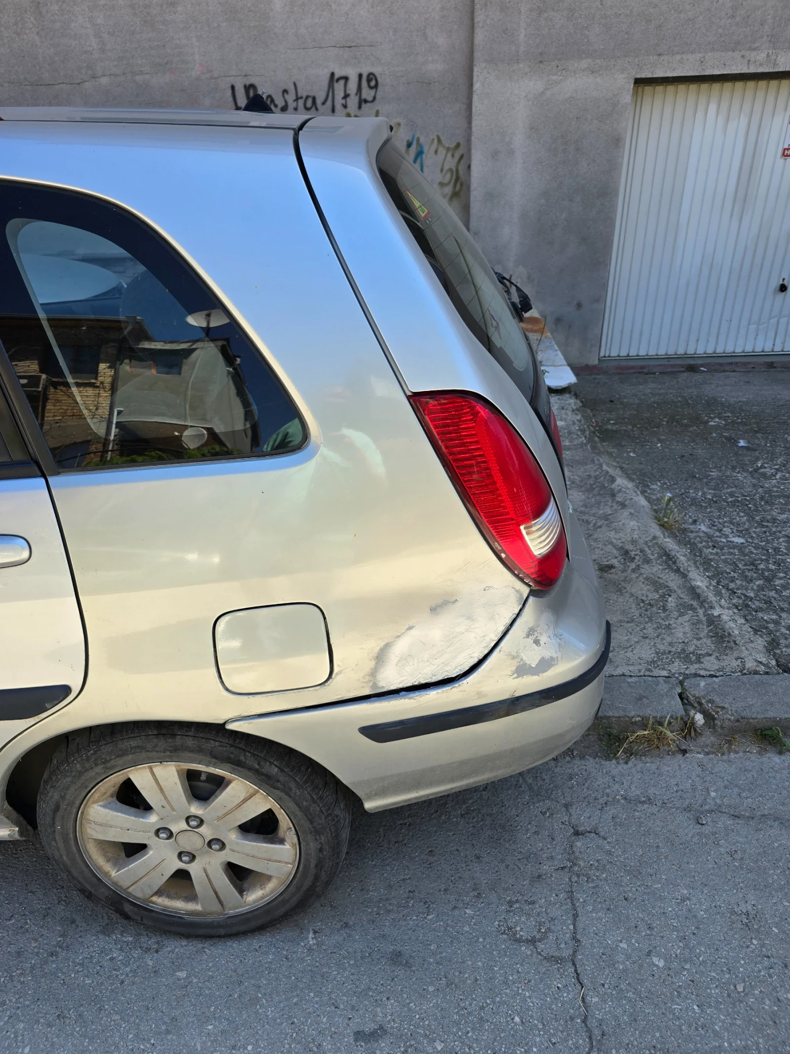 Suzuki Liana 4x4 - изображение 2