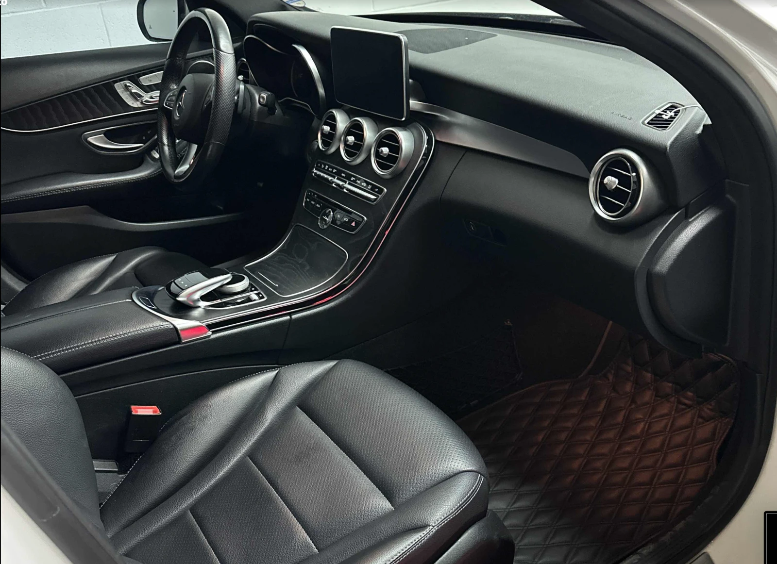 Mercedes-Benz C 300 AWD, 2.0L 4cyl | Mobile.bg   11