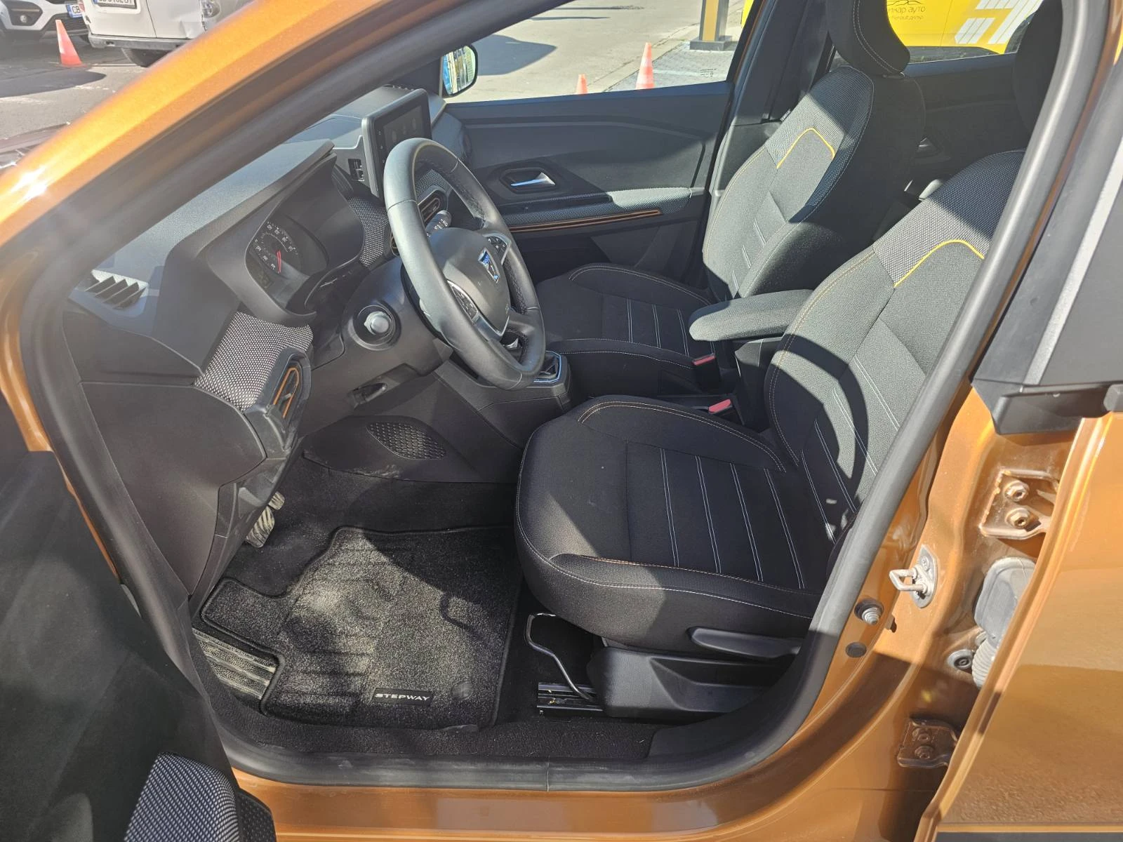 Dacia Sandero 1.0 TCe 90 EDC | Mobile.bg   13
