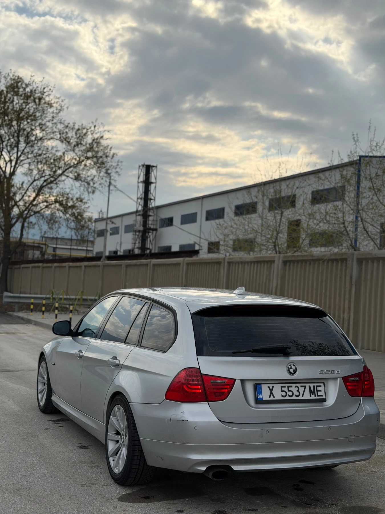 BMW 320, снимка 5 - Автомобили и джипове - 54175429