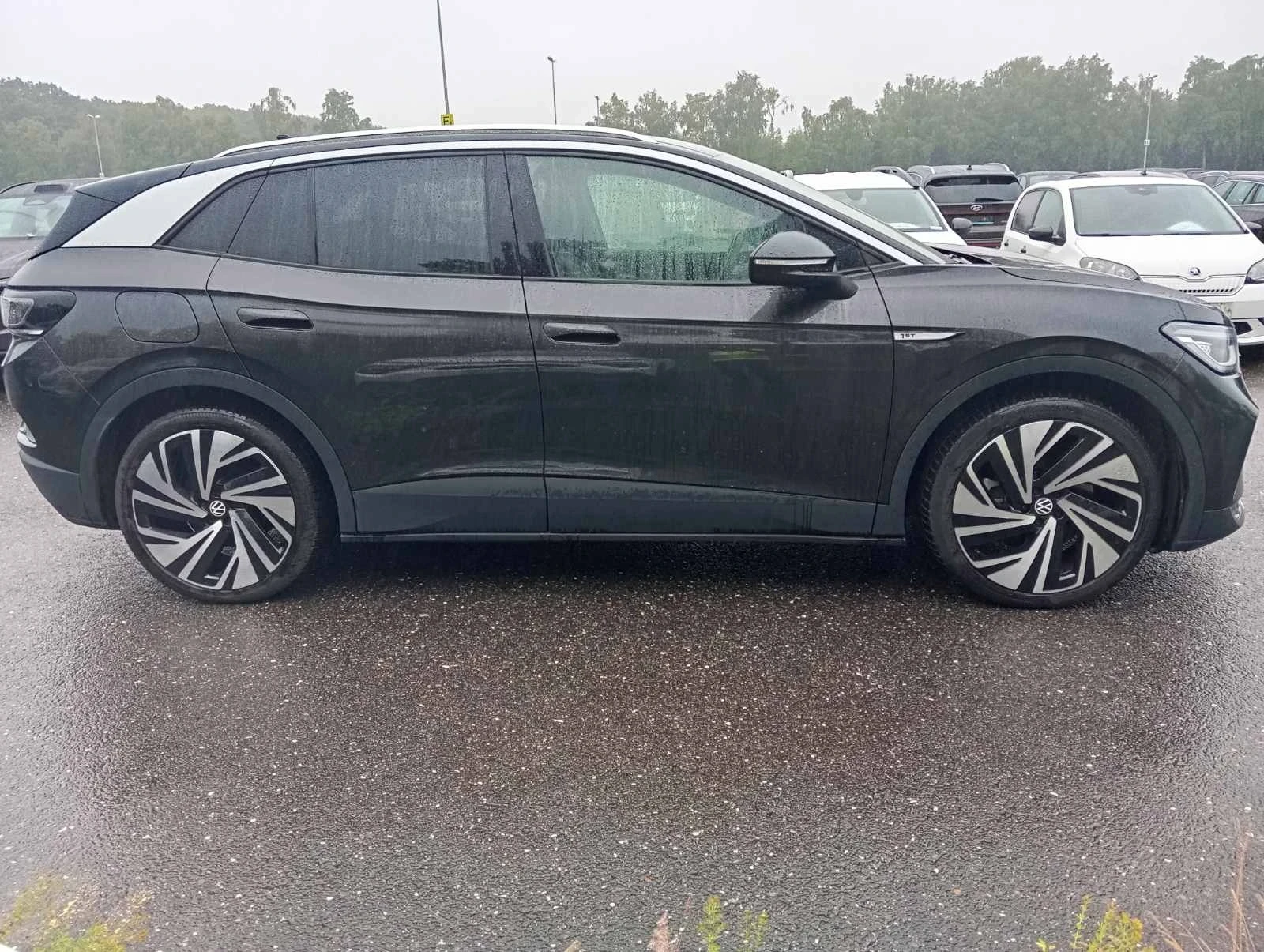 VW ID.4 1STMAX/82КWH/ТЕРМОПОМПА/PANORAMA/AMBIENT/HEAD-UP, снимка 3 - Автомобили и джипове - 54701433