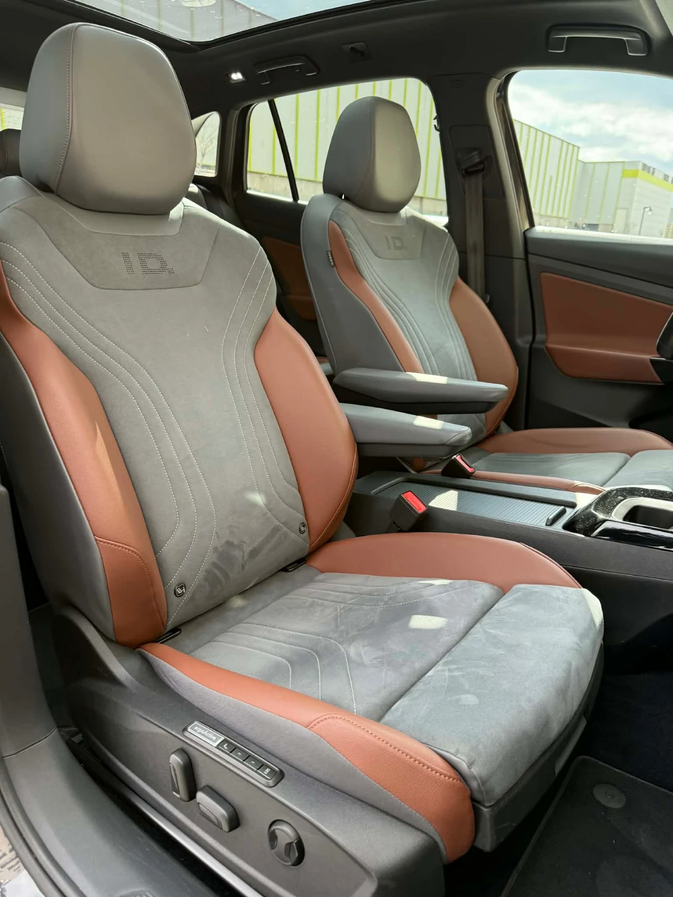 VW ID.4 1STMAX/82�WH/����������/PANORAMA/AMBIENT/HEAD-UP | Mobile.bg � ����������� 14