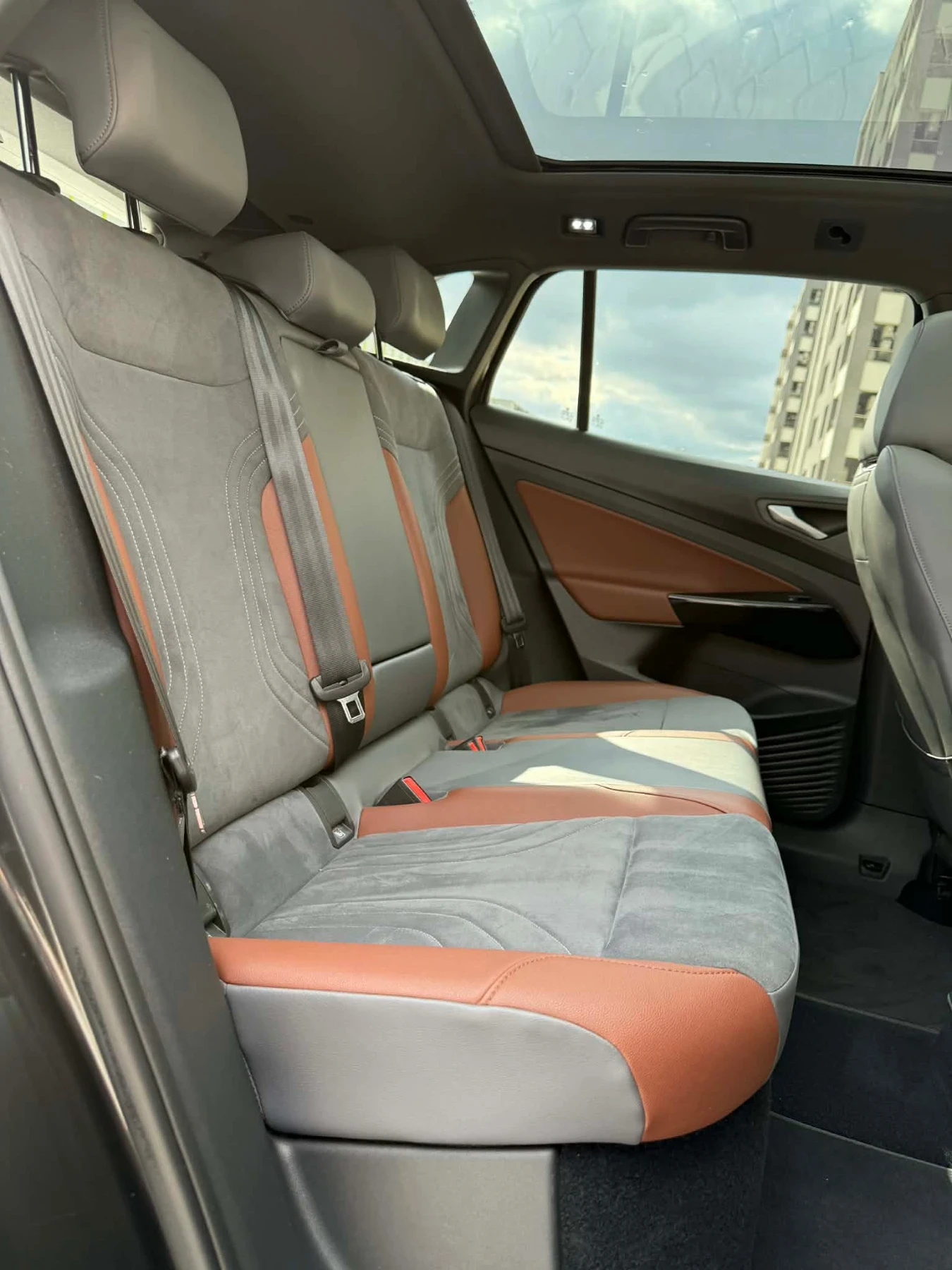 VW ID.4 1STMAX/82�WH/����������/PANORAMA/AMBIENT/HEAD-UP | Mobile.bg � ����������� 12
