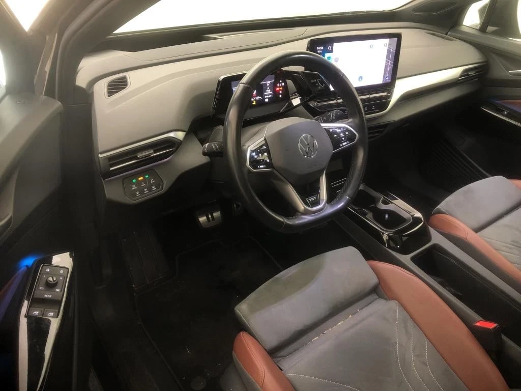 VW ID.4 1STMAX/82КWH/ТЕРМОПОМПА/PANORAMA/AMBIENT/HEAD-UP, снимка 6 - Автомобили и джипове - 54701433