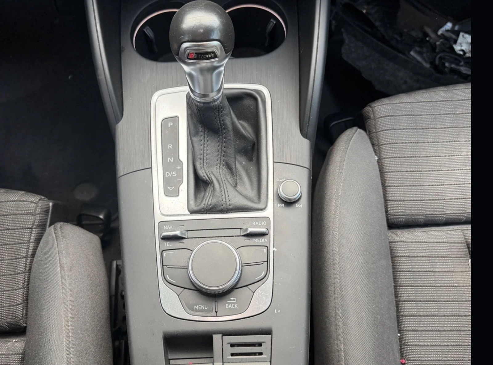 Audi A3 1.4TFSI* АВТОМАТ* , снимка 7 - Автомобили и джипове - 54749275