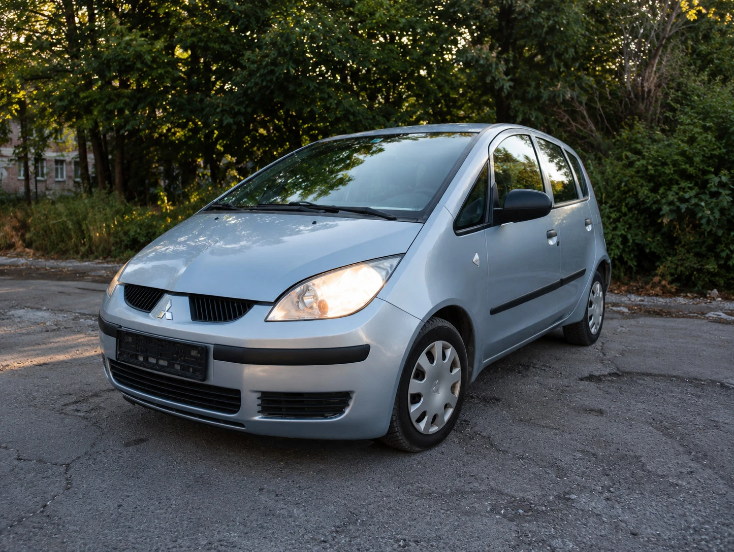 Mitsubishi Colt 1.1/75/4ВРАТИ/КЛИМА