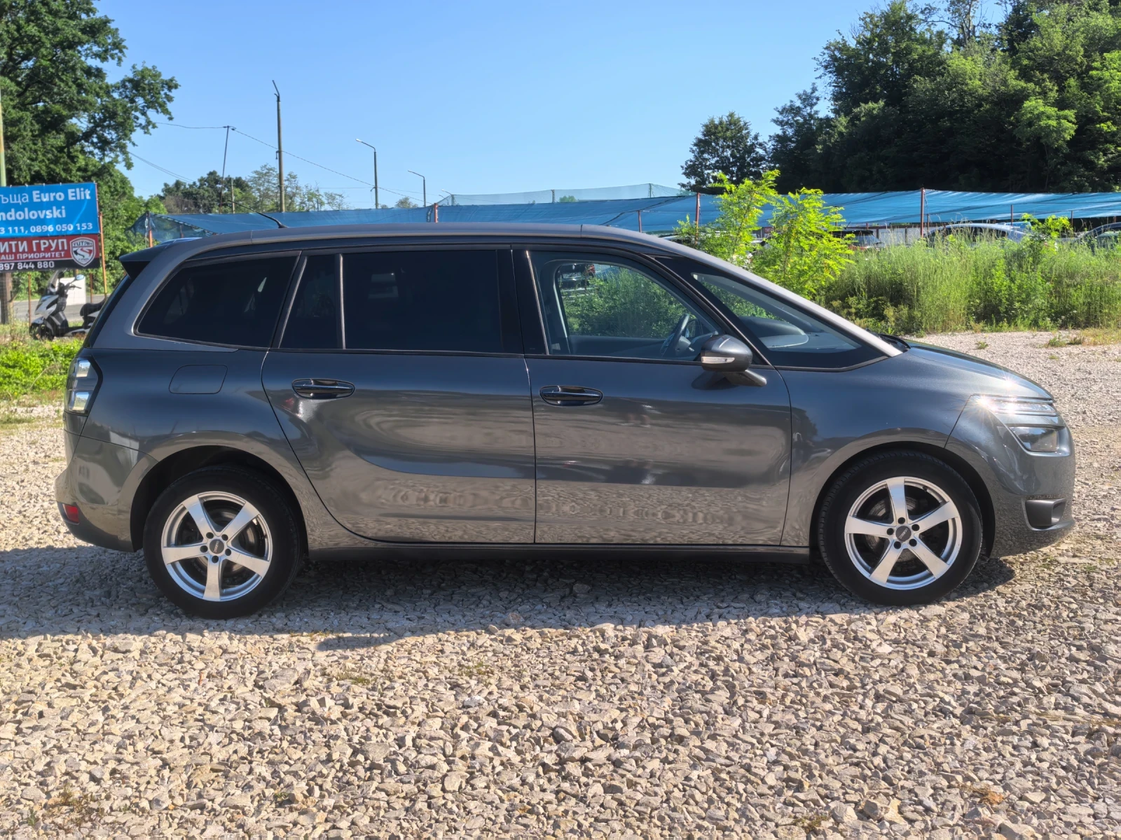 Citroen C4 Picasso GRAND 1.6hdi, снимка 3 - Автомобили и джипове - 54843922