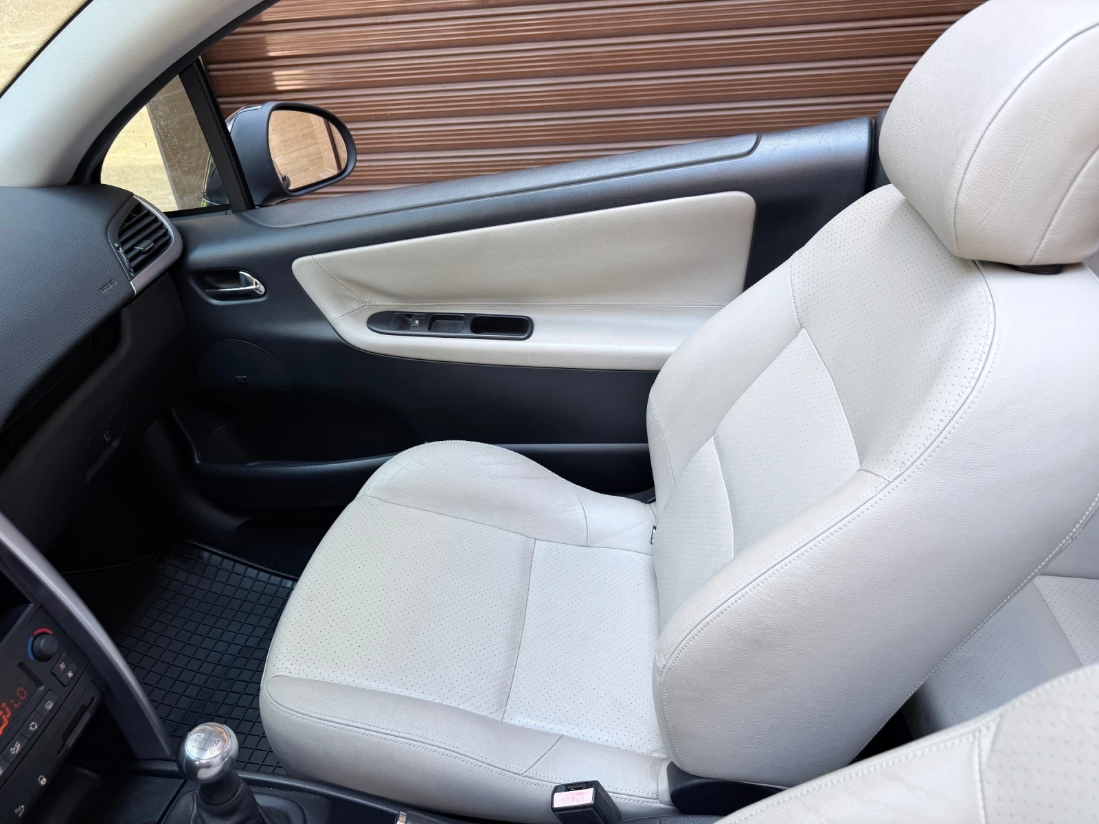 Peugeot 207 Реални километри първи собственик, снимка 9 - Автомобили и джипове - 54876777
