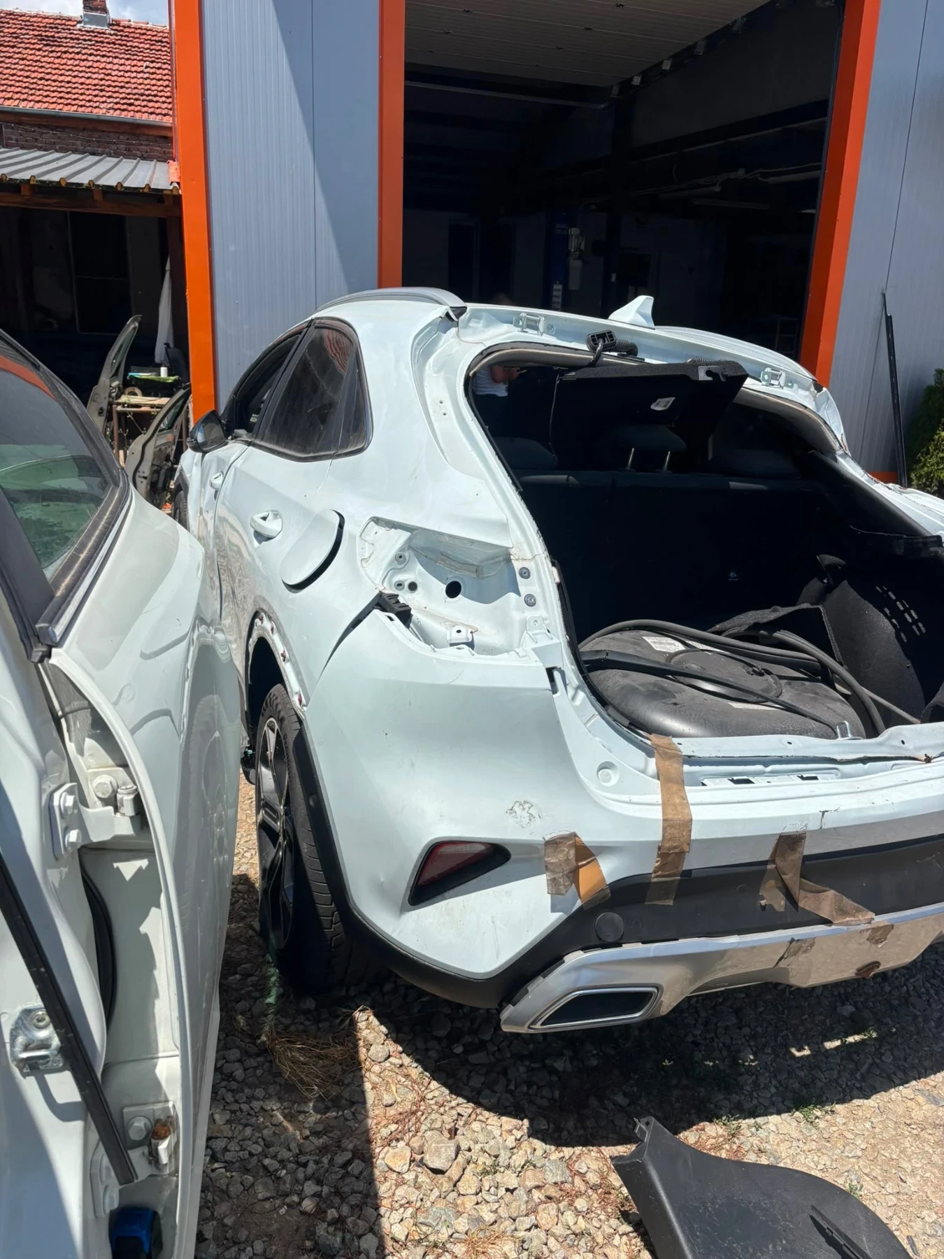 Kia XCeed, снимка 2 - Автомобили и джипове - 55252431