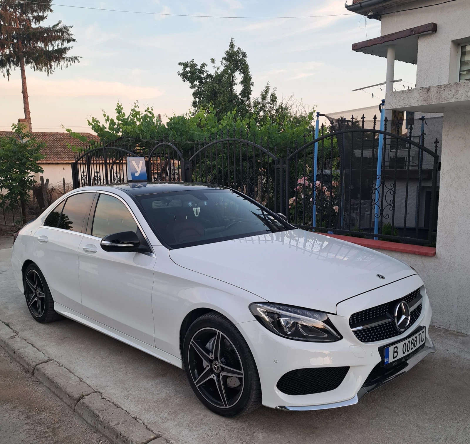 Mercedes-Benz C 200, снимка 3 - Автомобили и джипове - 55434492