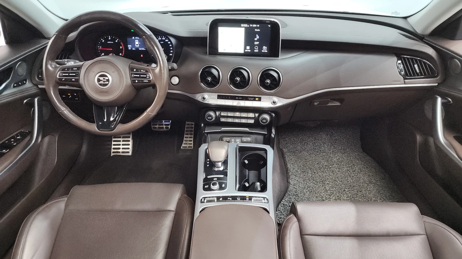 Kia Stinger 2.2 CRDi AWD Dream Edition, снимка 7 - Автомобили и джипове - 55559352