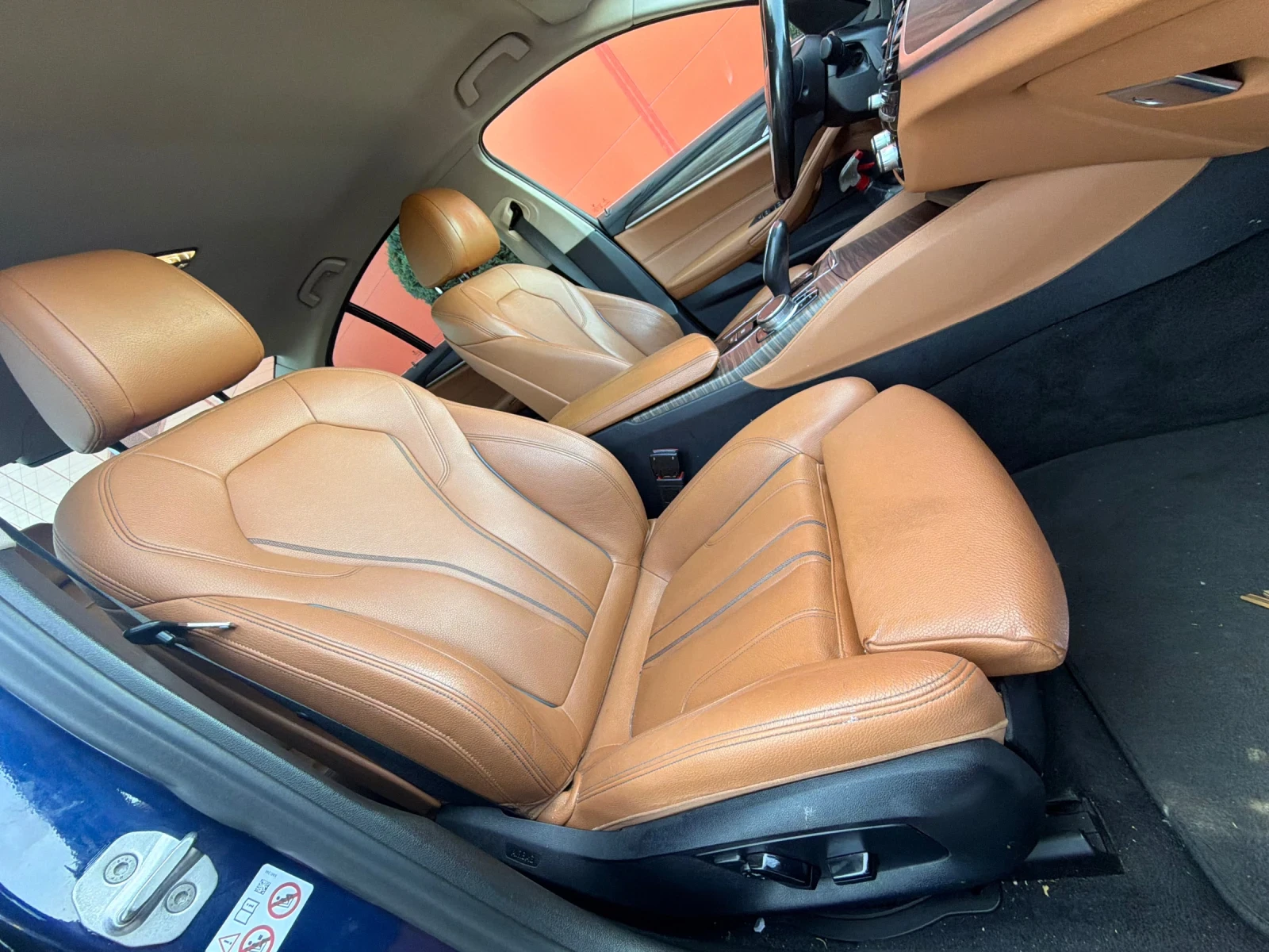 BMW 520 LUXURY* LINE* КОЖА* ПОДГРЕВ, снимка 11 - Автомобили и джипове - 56045969