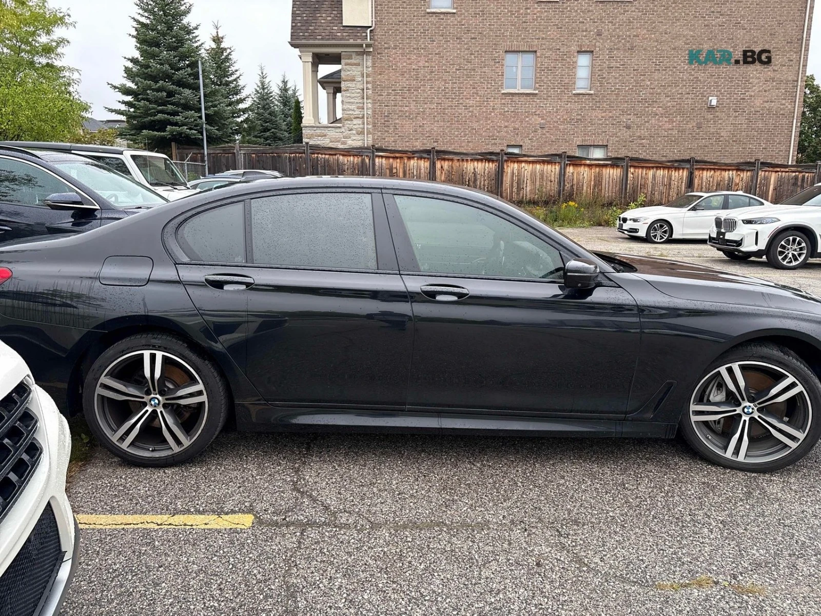 BMW 750 xDrive * HUD * 360 * АвтоКредит * (ЦЕНА ДО БГ), снимка 3 - Автомобили и джипове - 56057820