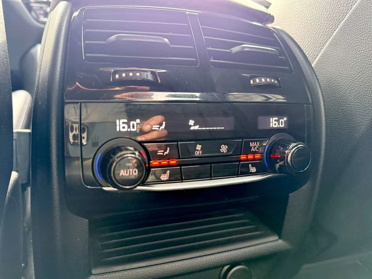 BMW 530E xDrive iPerformance  CARFAX, снимка 16 - Автомобили и джипове - 56211730