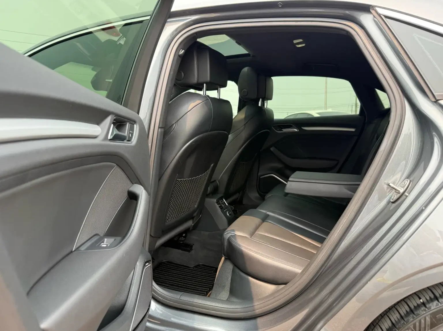 Audi A3 Technik S-tronic B&O, снимка 13 - Автомобили и джипове - 56258580