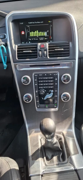 Volvo XC60 2.4 D4, снимка 7