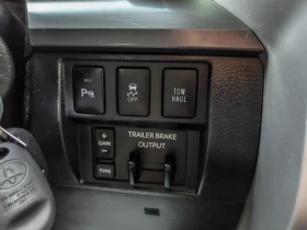Toyota Tundra PLATINUM* CREWMAX* 5.7* V8* ОБДУХВАНЕ* КРАЙНА ЦЕНА, снимка 17