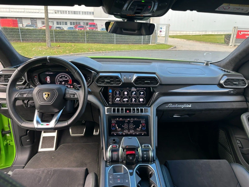 Lamborghini Urus 4.0 V8/ CERAMIC/CARBON/ B&O/360/HEAD UP/23/PANO   , снимка 14 - Автомобили и джипове - 48727478