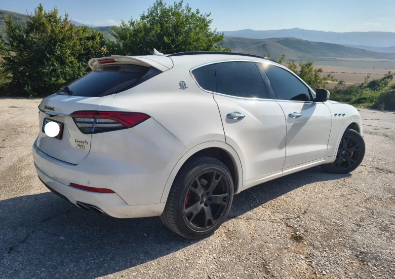 Maserati Levante Sport, снимка 5 - Автомобили и джипове - 51802658