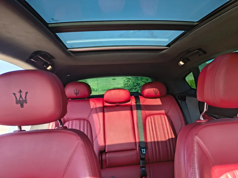 Maserati Levante Sport, снимка 10 - Автомобили и джипове - 51802658