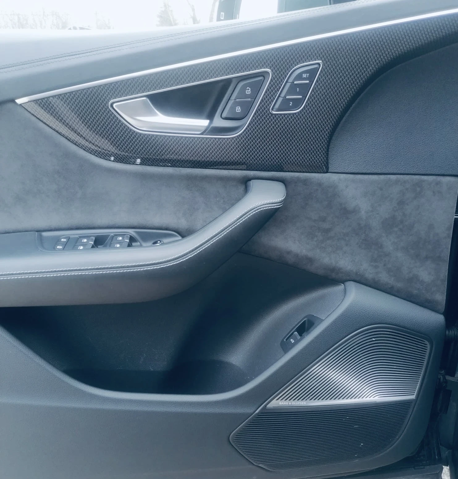 Audi SQ7 quattro 4.0 TFSI 507hp / B&O / 22  / exclusive  | Mobile.bg   13