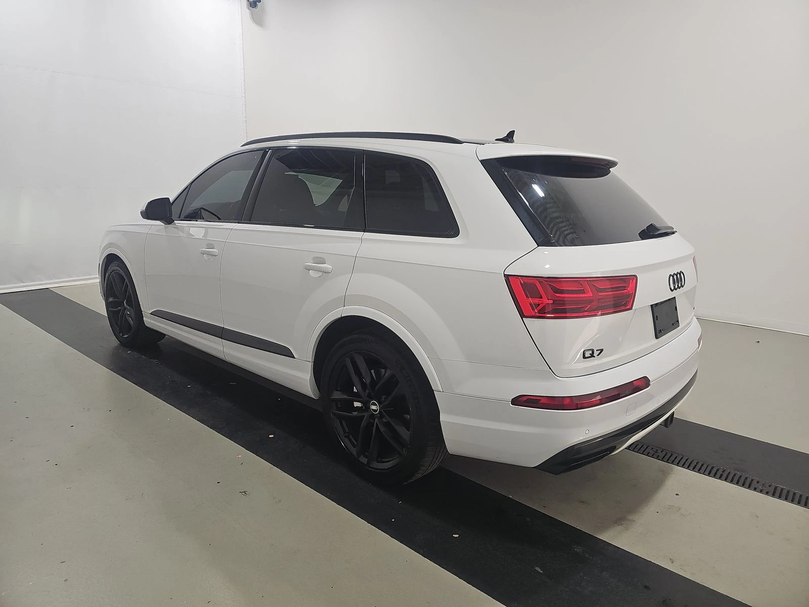 Audi Q7 Prestige* Matrix* B&O* Black Optic* Distronic* Обд - изображение 4