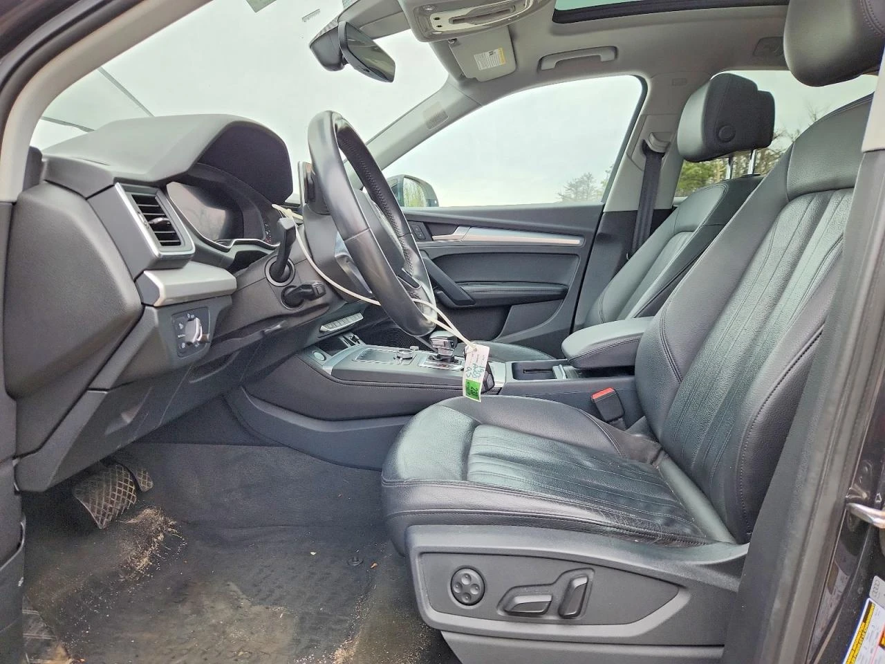 Audi Q5 2.0* PREMIUM PLUS* реални км* 4х4* , снимка 7 - Автомобили и джипове - 54556969